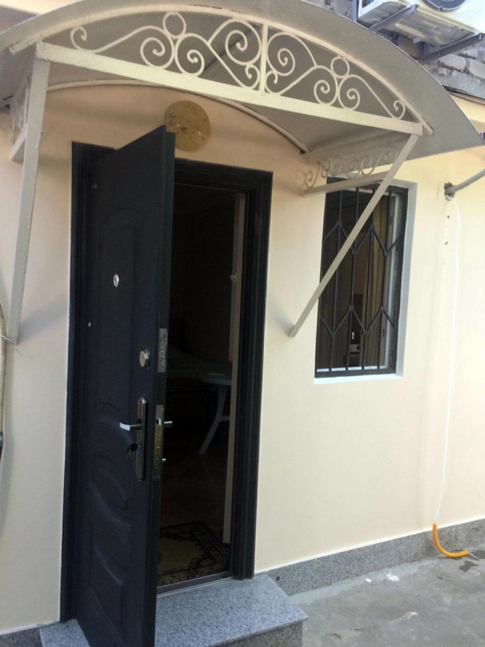 Batumi Guesthouse 28A Exterior foto